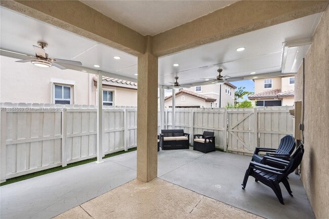 Building Photo - 24442 SW 117 Path