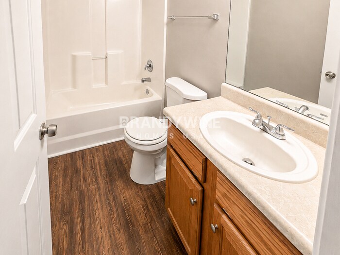Building Photo - 507 Dominion Ct