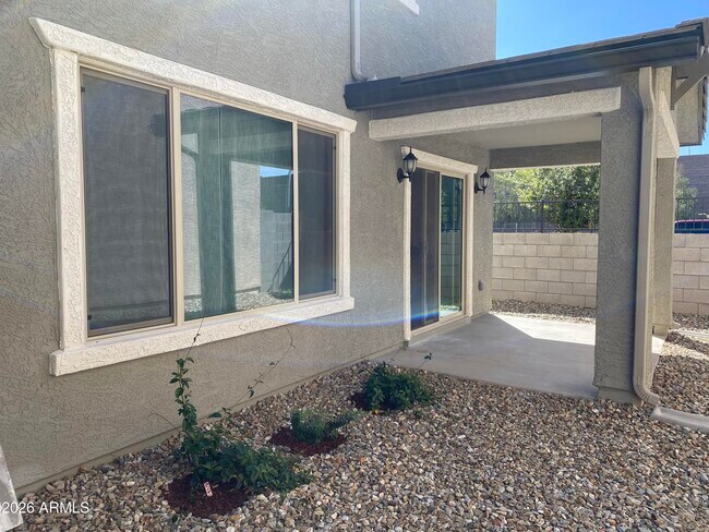 Building Photo - 16668 W Sierra St