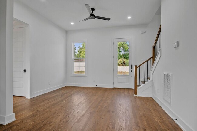 Building Photo - New Build in Old Hickory!