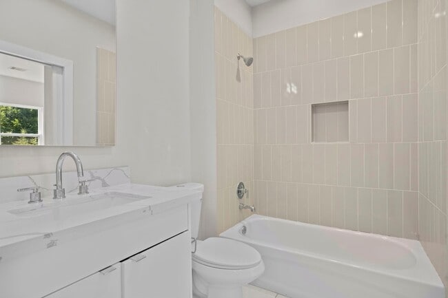 Building Photo - 861 Prosper St