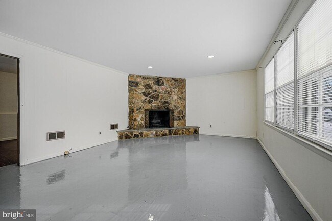 Building Photo - 2651 Abington Rd