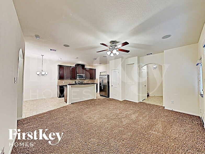 Building Photo - 17006 Amarose Dr