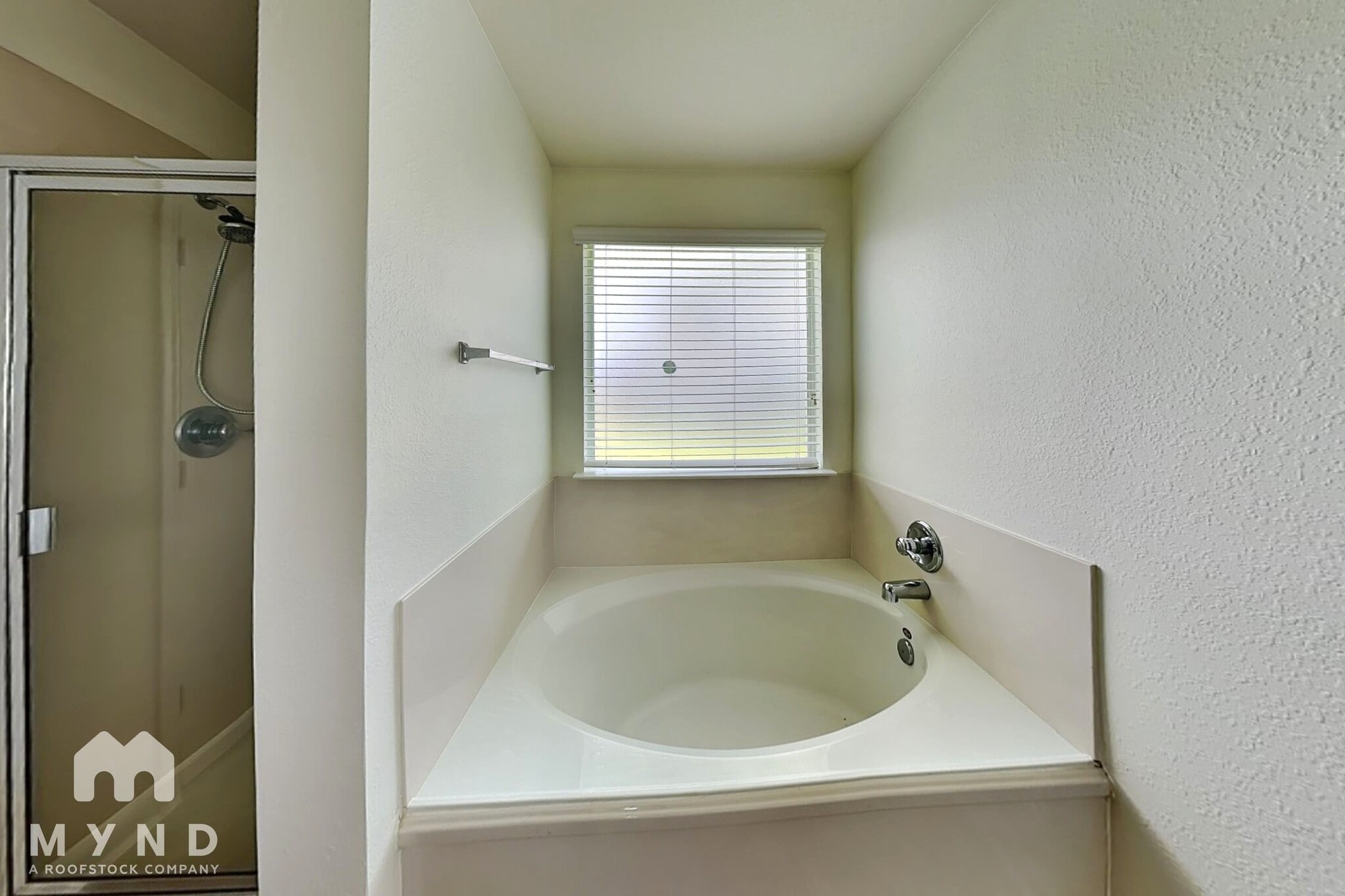 Building Photo - 4103 Oakview Creek Ln