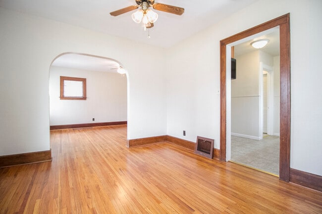 Building Photo - 306 E Northgate Pkwy