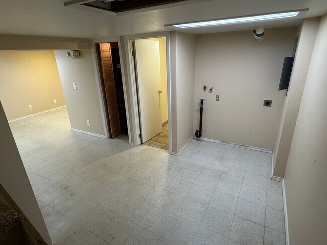 Building Photo - 3br/2ba house with finished basement, two car garage/shop and fully fenced yard  **CENTRAL AC**