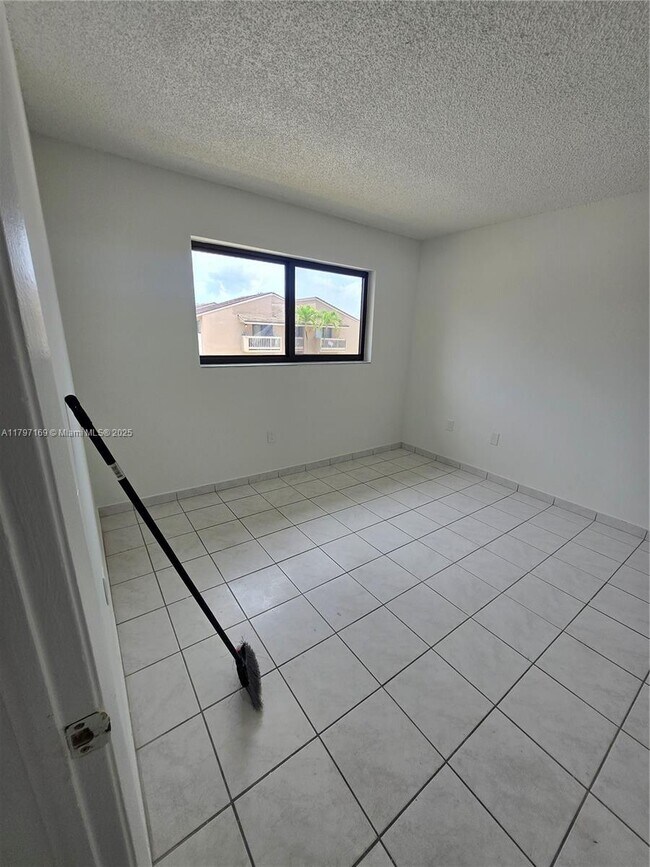 Building Photo - 15421 SW 80th St