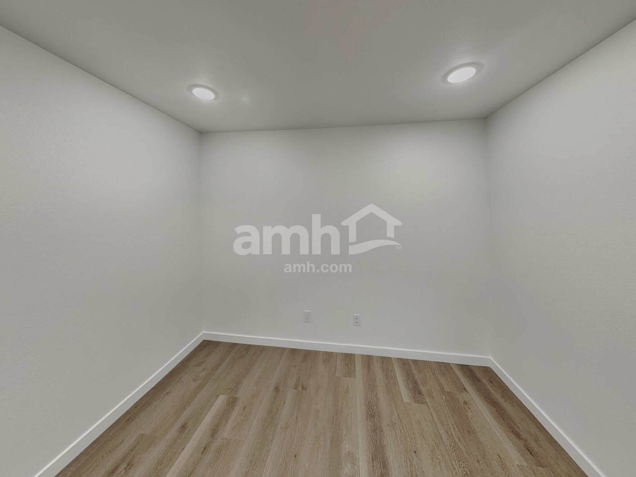 Building Photo - 23583 E 3rd Pl