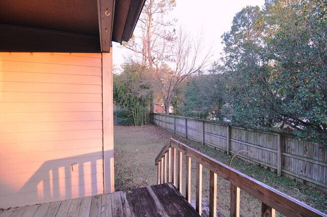 Building Photo - 9405 Hartwick Cir SE