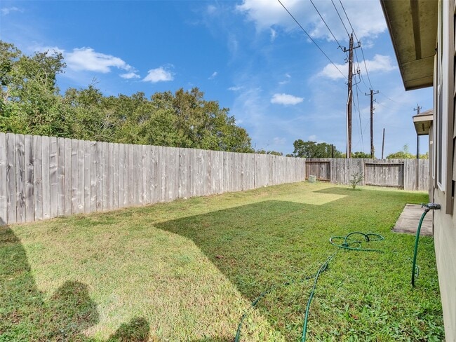 Building Photo - 10223 Sierra Grace Ln