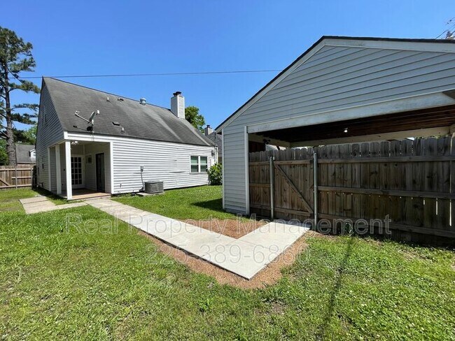 Building Photo - 1531 Lila St