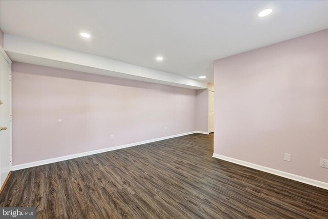 Building Photo - 4411 Falls Bridge Dr