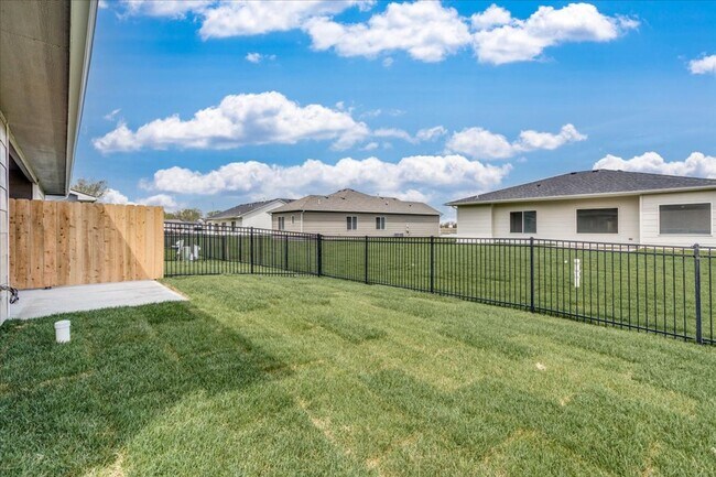 Building Photo - Cypress Glenn Oliver