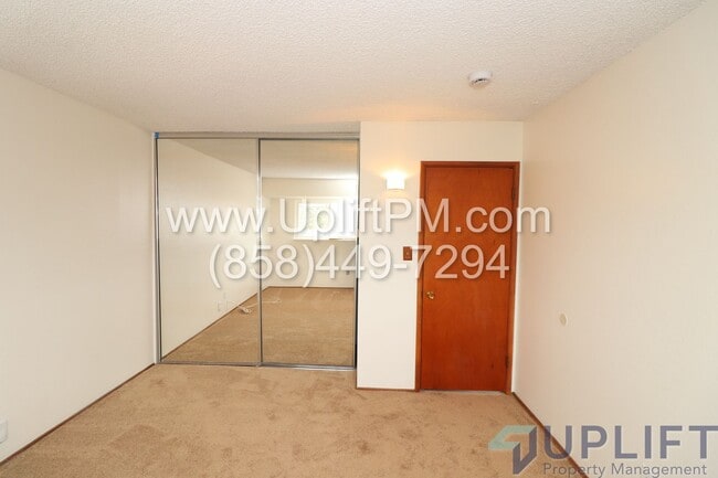 Building Photo - Spacious 3-Bed 2-Bath Home with Pool