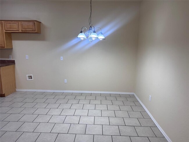 Building Photo - 9605 SW 16th St