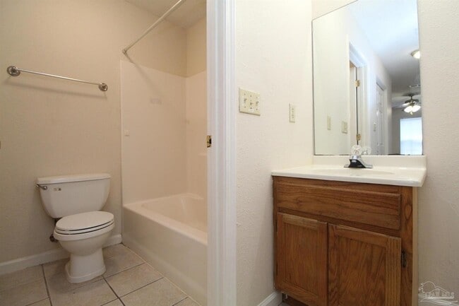 Building Photo - 601 N 61st Ave