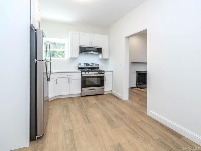 Building Photo - 3 Rams Hill