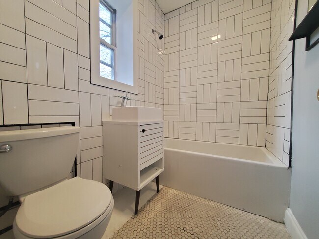 3139 JFK Blvd 201 - 3144 John F Kennedy Blvd