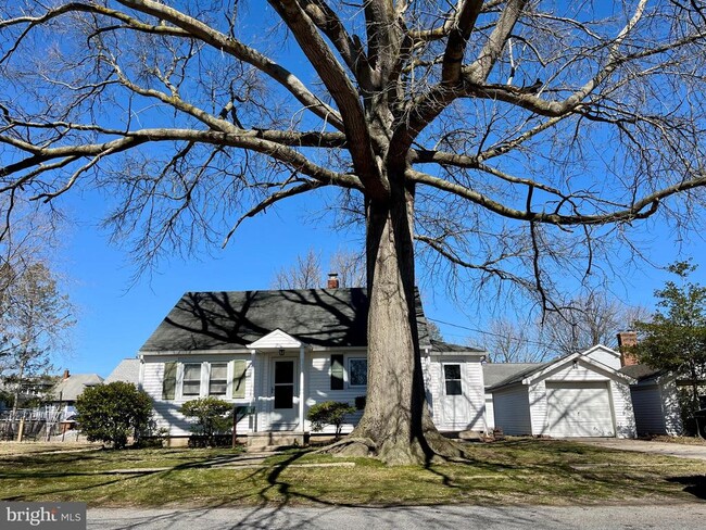 Building Photo - 9 NE 7th St