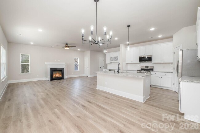 Building Photo - 2507 Lynbridge Dr