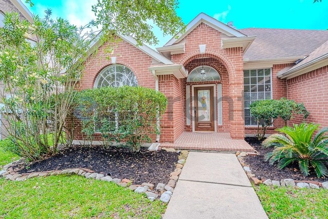 Building Photo - 14107 White Oak Gardens Dr