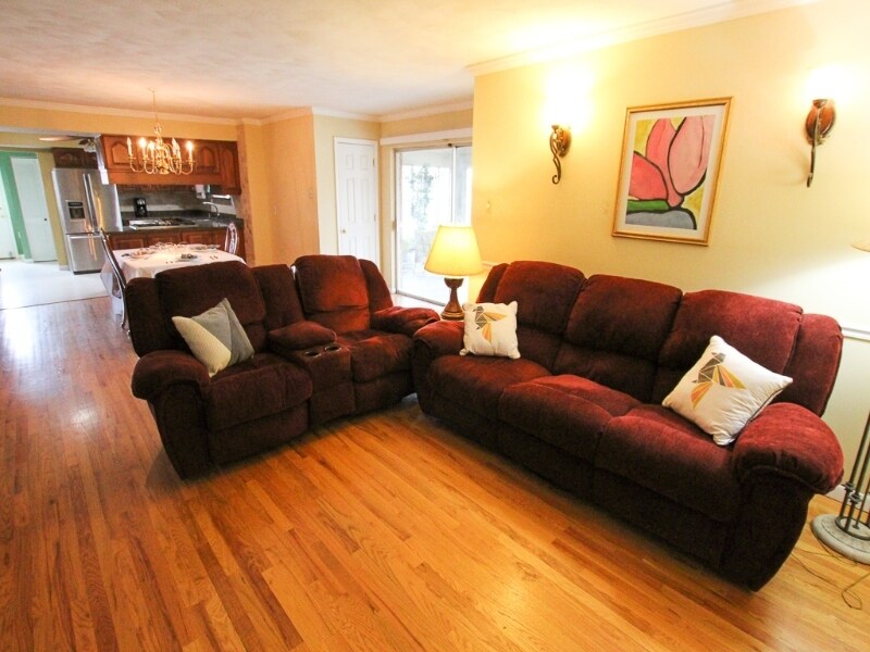 Building Photo - 4950 Lemay Ferry Rd