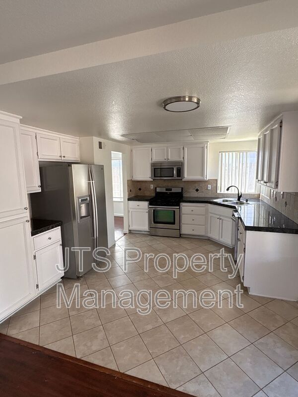 Building Photo - 3709 Lily Hill Ct