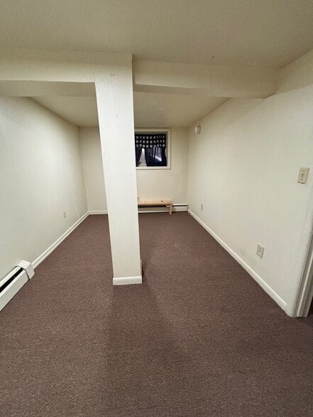 Building Photo - 190 Church St