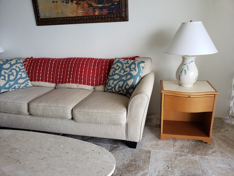 Living Room - 98-410 Koauka Loop
