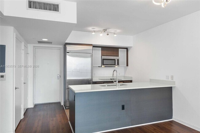 Building Photo - 55 SE 6th St