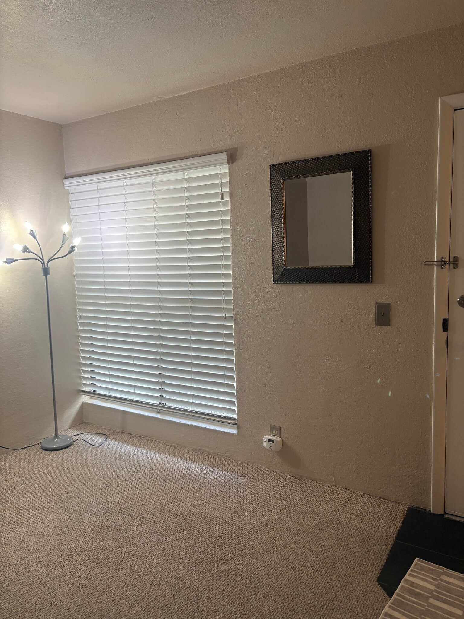 Building Photo - 500 Glenwood Cir