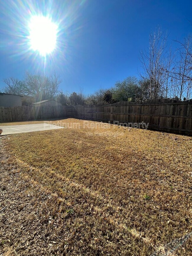 Building Photo - 4425 Huron Dr