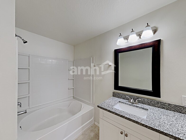 Building Photo - 30908 Temple Stand Ave