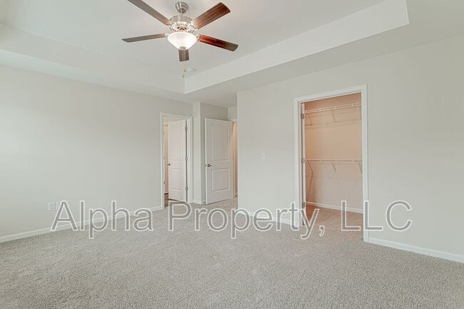 Building Photo - 102 Sweet Almond Ct