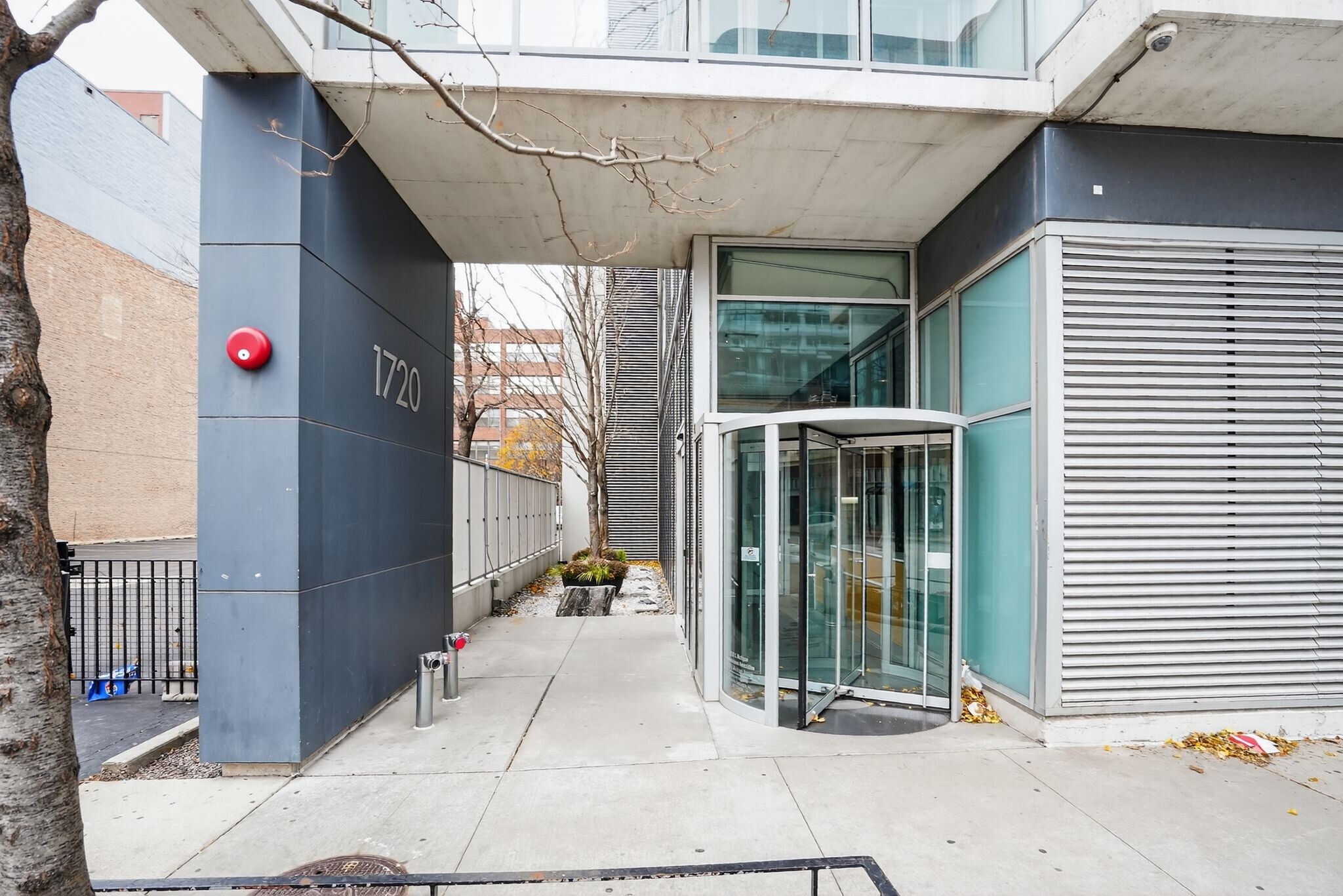 Building Photo - 1720 S Michigan Ave