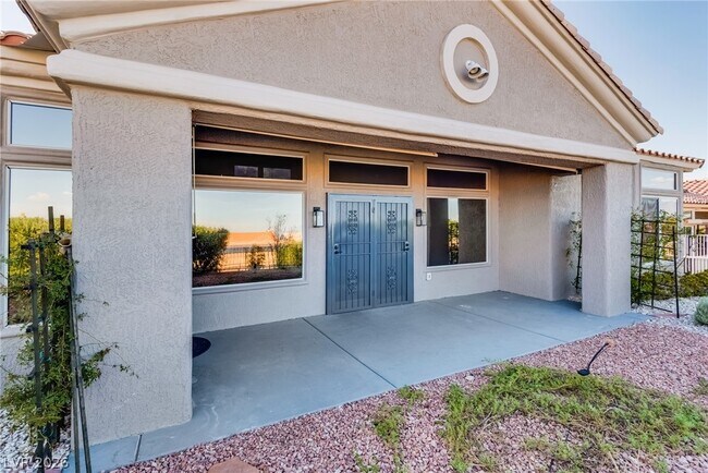 Building Photo - 2508 Sandilands Dr