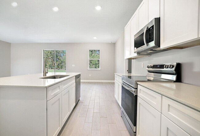 Building Photo - Peaceful Living in Ocala – Secluded 4BR Home for Rent!