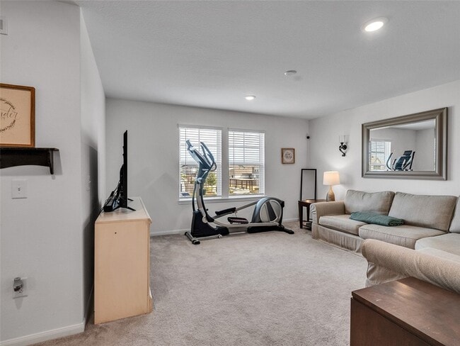 Building Photo - 25623 Balsamroot Dr