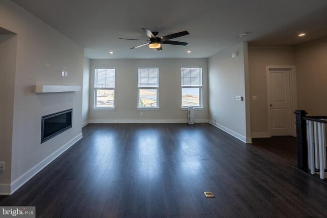 Building Photo - 1622 Sandpiper Bay Lp