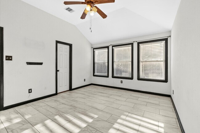 Building Photo - 11742 Green Coral Drive