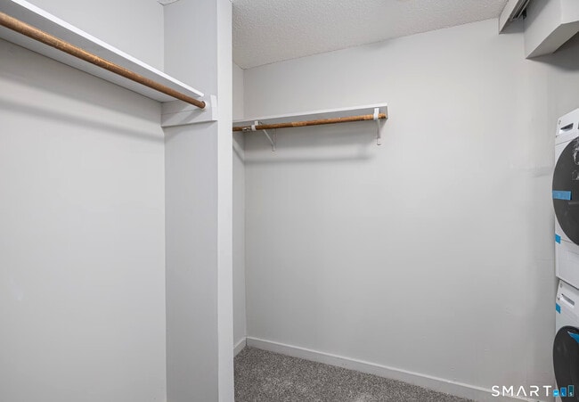 Building Photo - 25 Stanley St