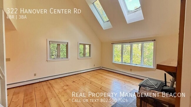 Building Photo - 322 Hanover Center Rd