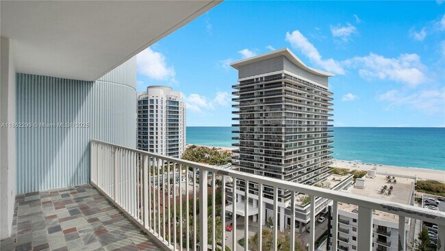 Building Photo - 5838 Collins Ave