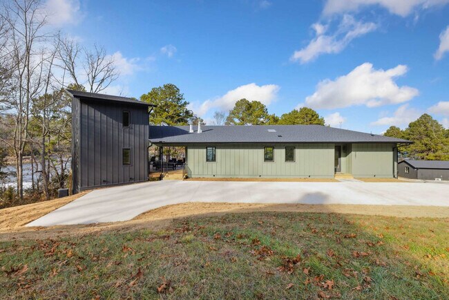 Building Photo - 8691 Rambo North Rd