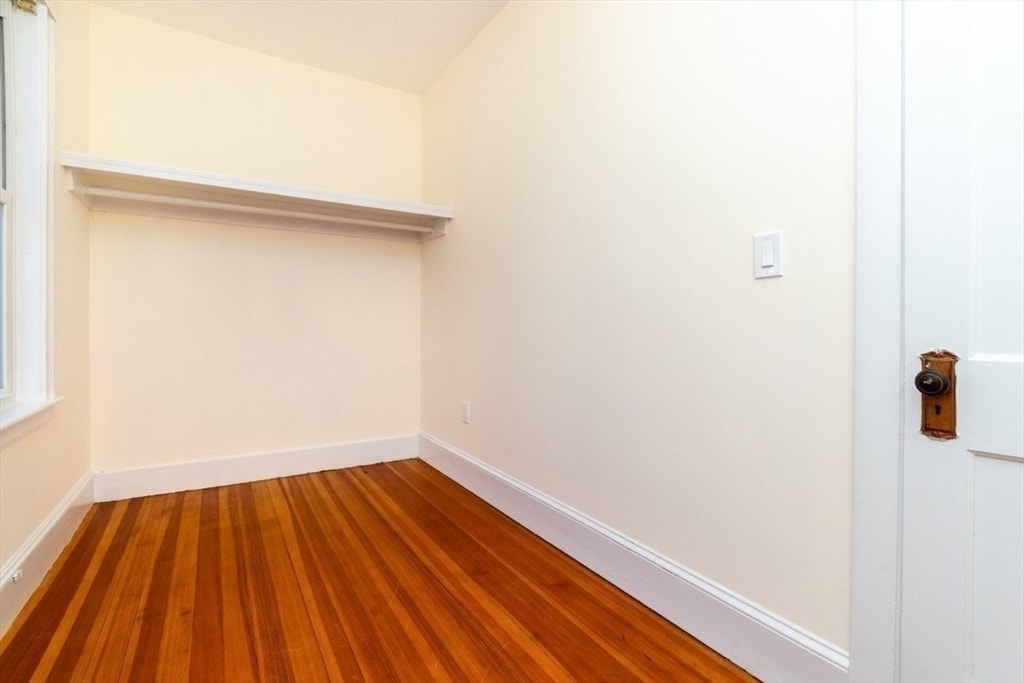 Building Photo - 8 Hastings St