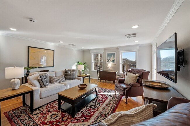 Building Photo - 212 Humphrey St