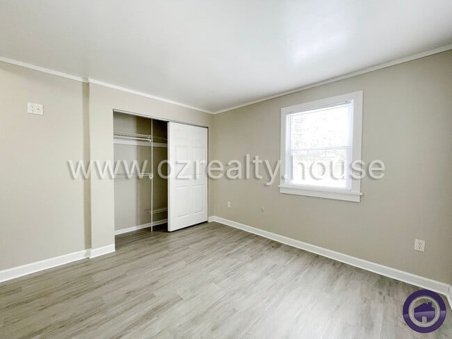 Building Photo - 5344 Claxton St