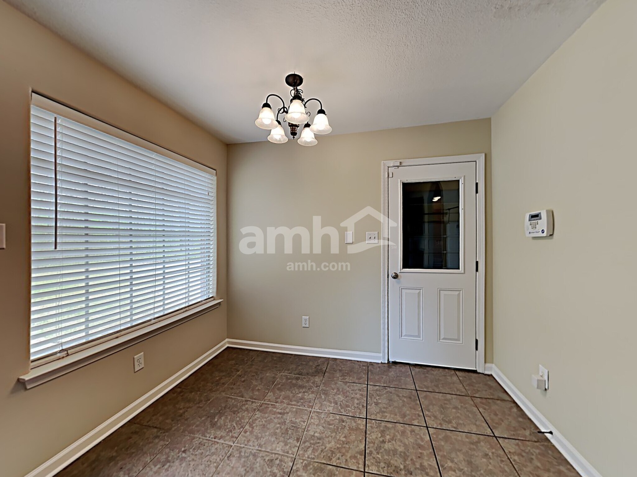 Building Photo - 6652 Clingmans Cv