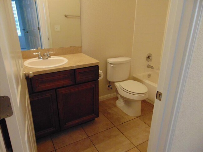 Building Photo - 104 Liberty Pl Cove