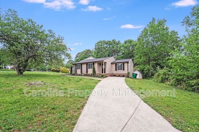 Building Photo - 5001 Forest Mountain Ct